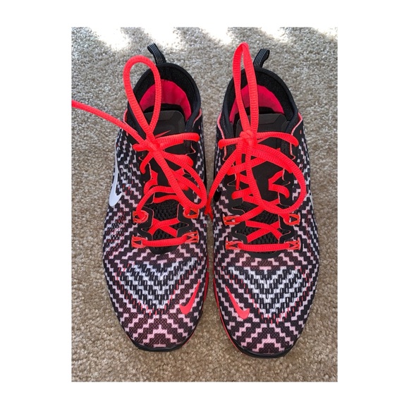 NEVER WORN Nike Free 5.0 Sneakers - Picture 2 of 5